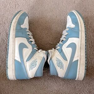 Jordan 1 “University Blue”